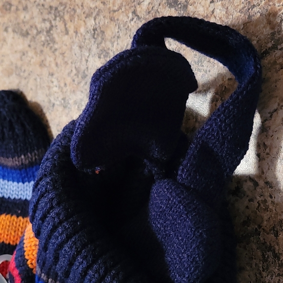 Infant's Hat & Gloves - Picture 3 of 4